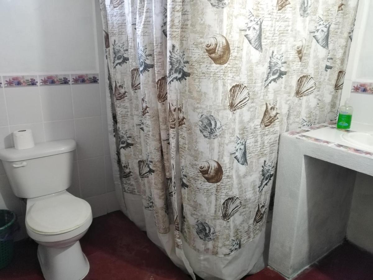 Bungalows Familiares Monterrico Eksteriør bilde